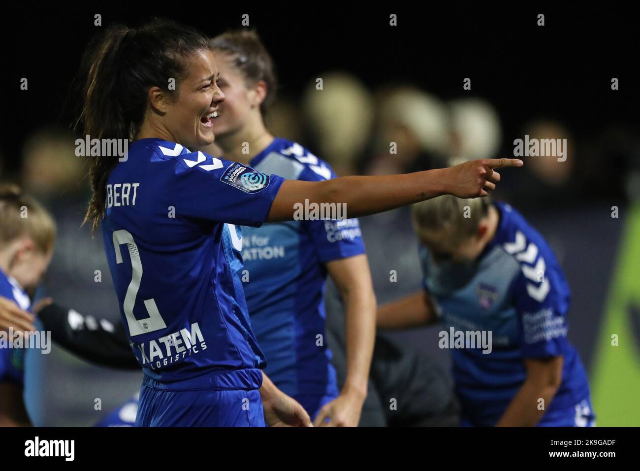 Durham Women's GEORGIA ROBERT festeggia dopo aver ottenuto il punto bonus durante la partita della fa Women's League Cup tra il Durham Women FC e il Manchester United al castello di Maiden, a Durham City, mercoledì 26th ottobre 2022. (Credit: Marco Fletcher | NOTIZIE MI) Credit: NOTIZIE MI & Sport /Alamy Live News Foto Stock