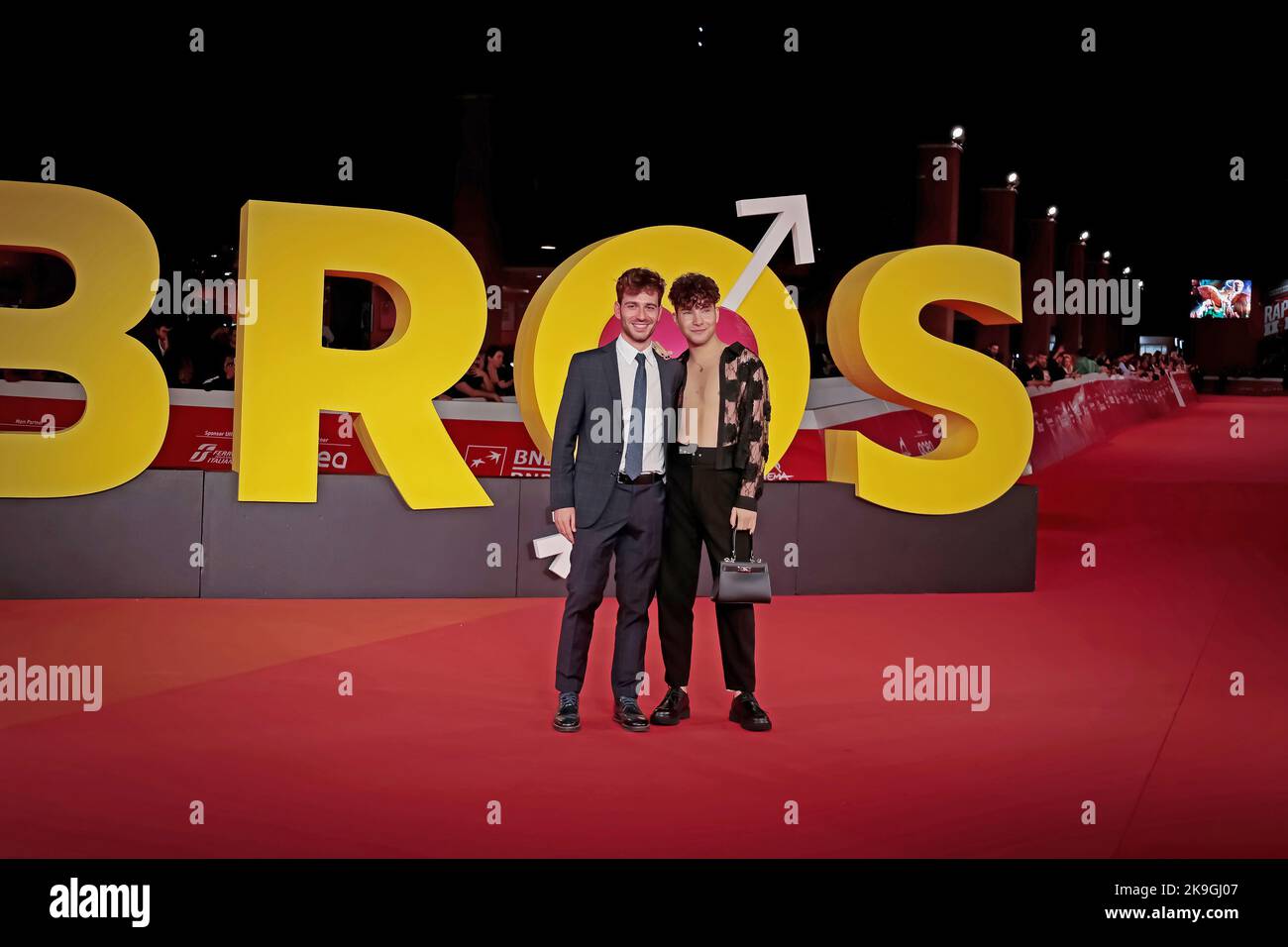 22 ottobre 2022, Roma, RM, Italia: Gli ospiti sono presenti nel tappeto rosso del film ''Bros'' al 17th° Festival di Roma all'Auditorium Parco della Musica. (Credit Image: © Gennaro Leonardi/Pacific Press via ZUMA Press Wire) Foto Stock