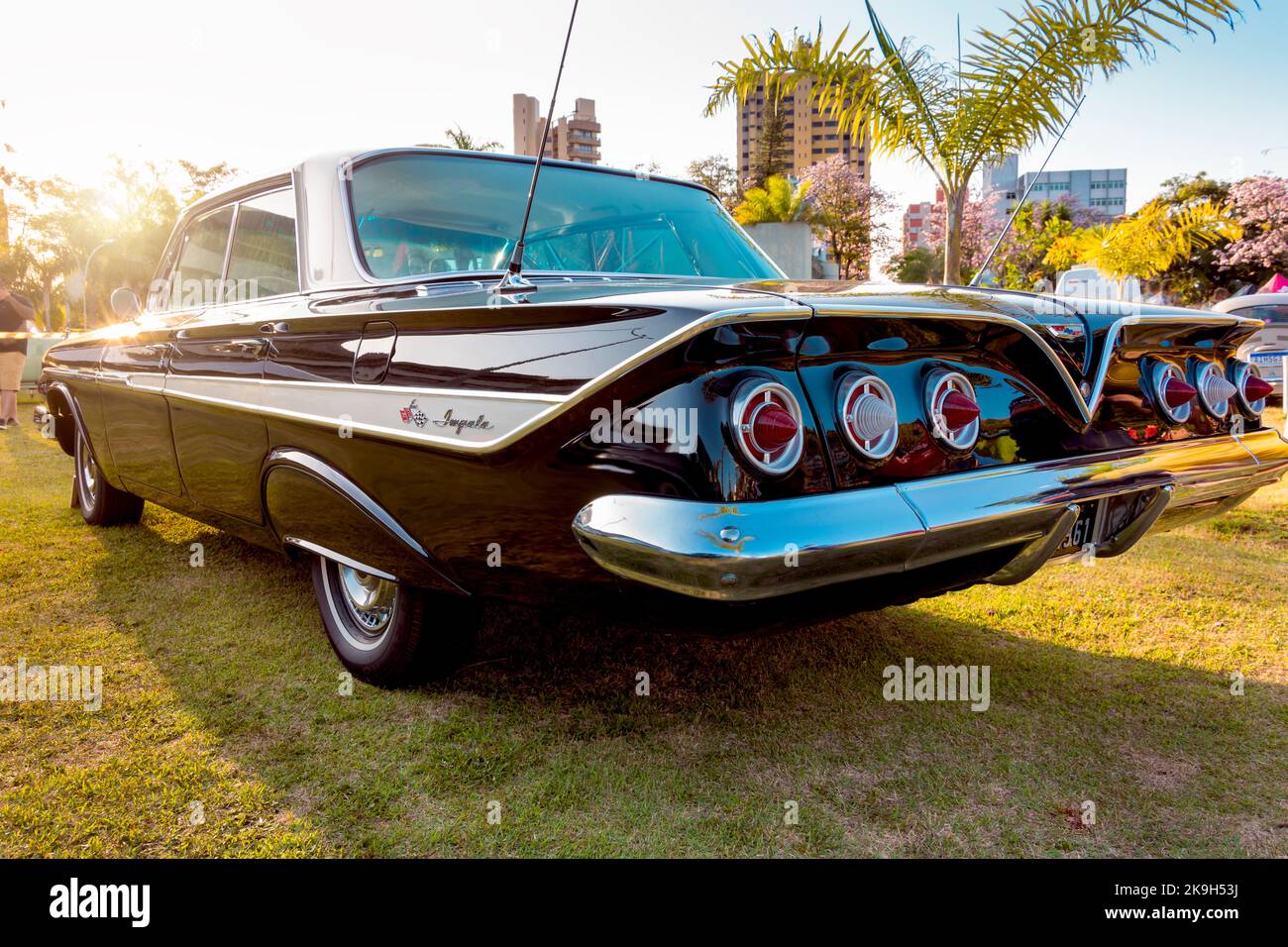 Veicolo Chevrolet Impala Sport Sedan 1961 in mostra al salone d'auto d'epoca. Foto Stock