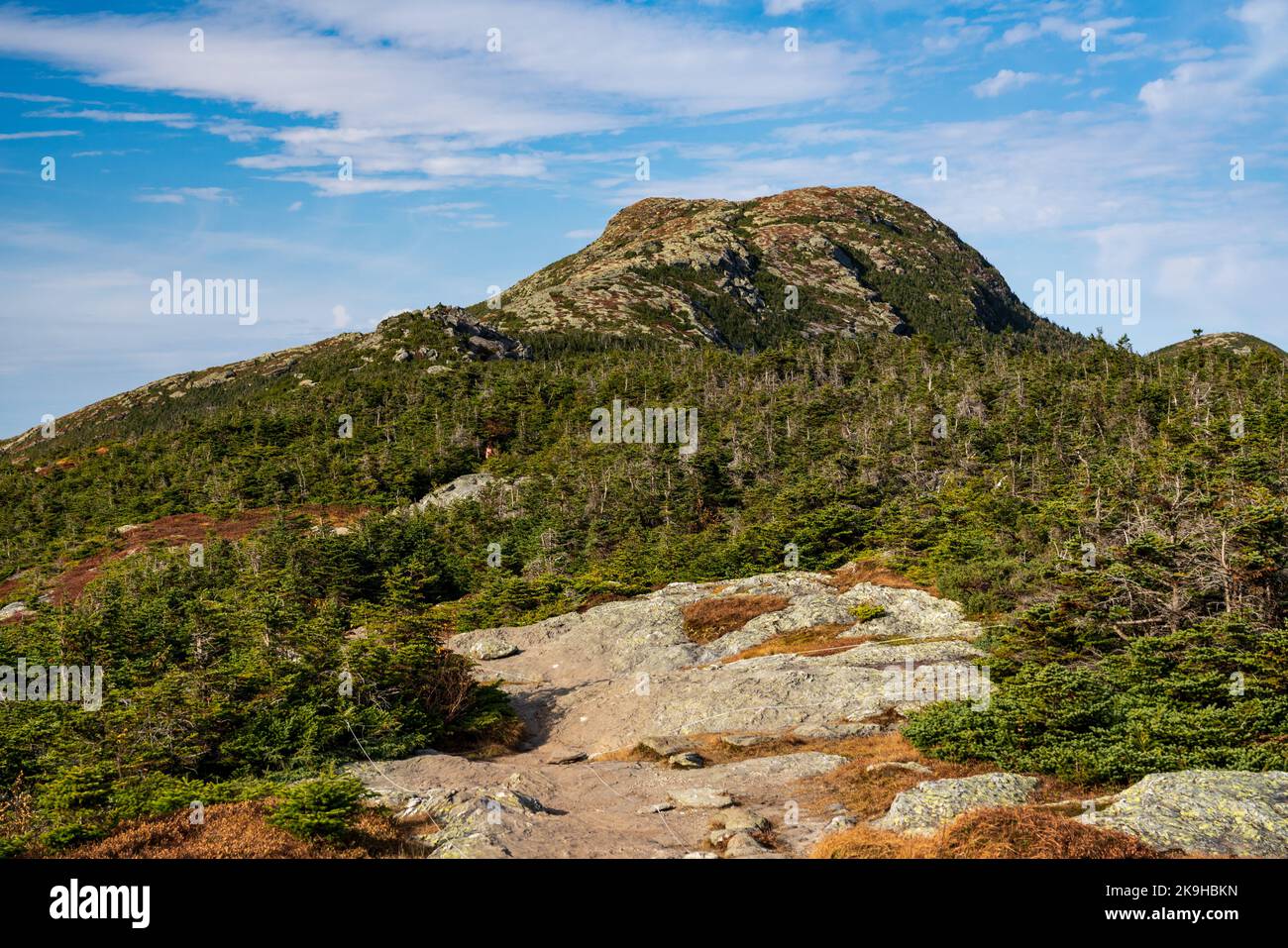 Vista verso la cima del Monte Mansfield vicino Stowe in Vermont Foto Stock