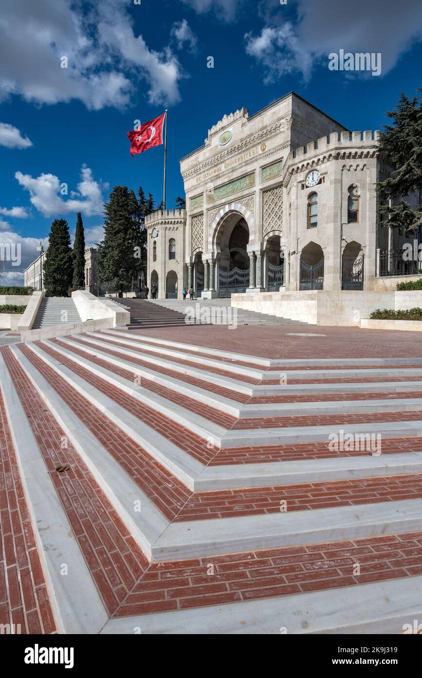 Piazza Beyazit, Istanbul, Turchia Foto Stock
