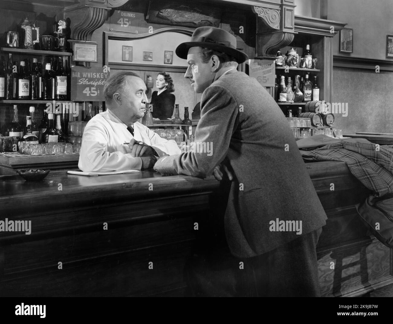 Frank Orth, Melvyn Douglas, on-set of the Film, 'la colpa di Janet Ames', Columbia Pictures, 1947 Foto Stock