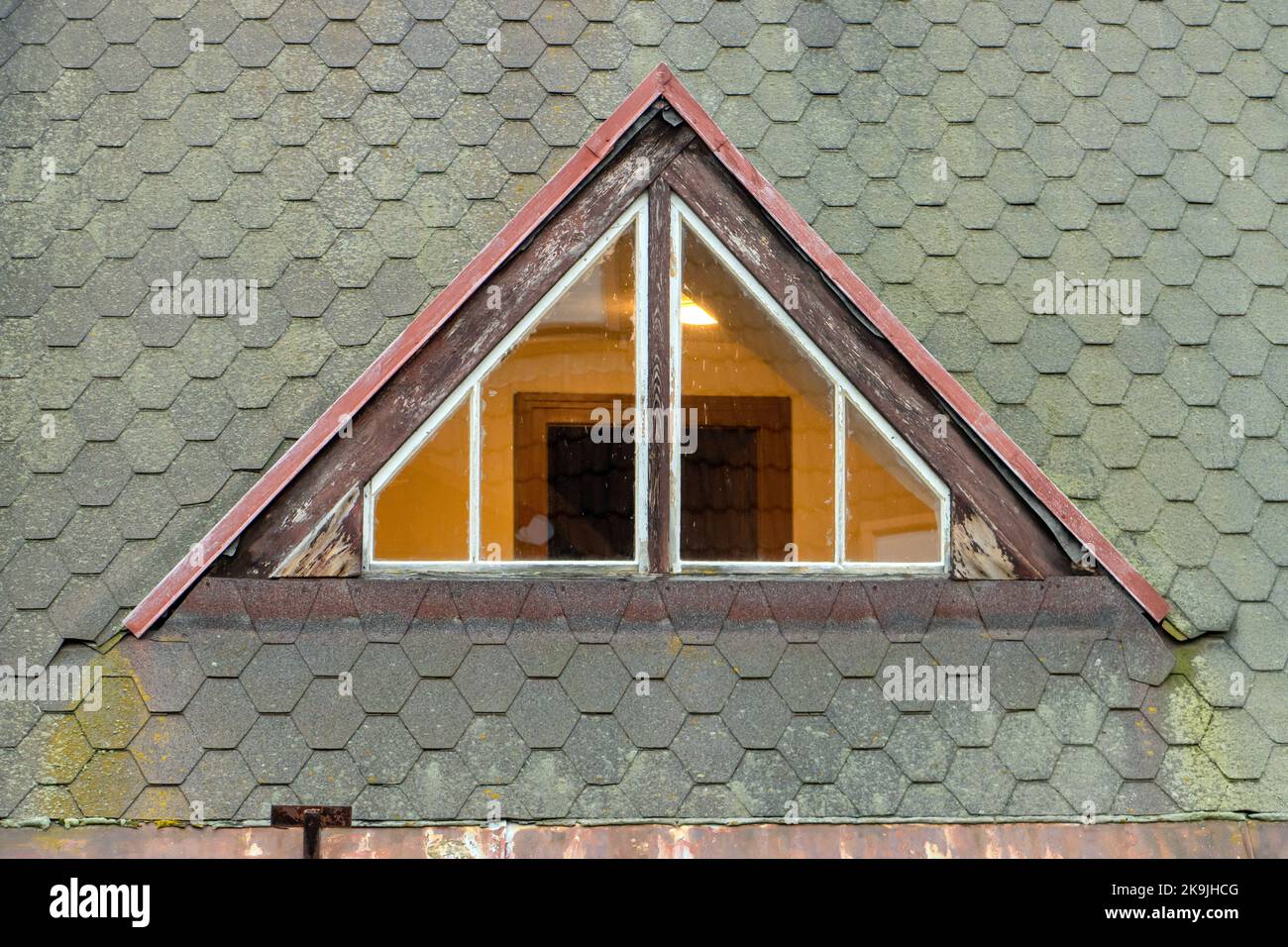 Triangle window immagini e fotografie stock ad alta risoluzione - Alamy