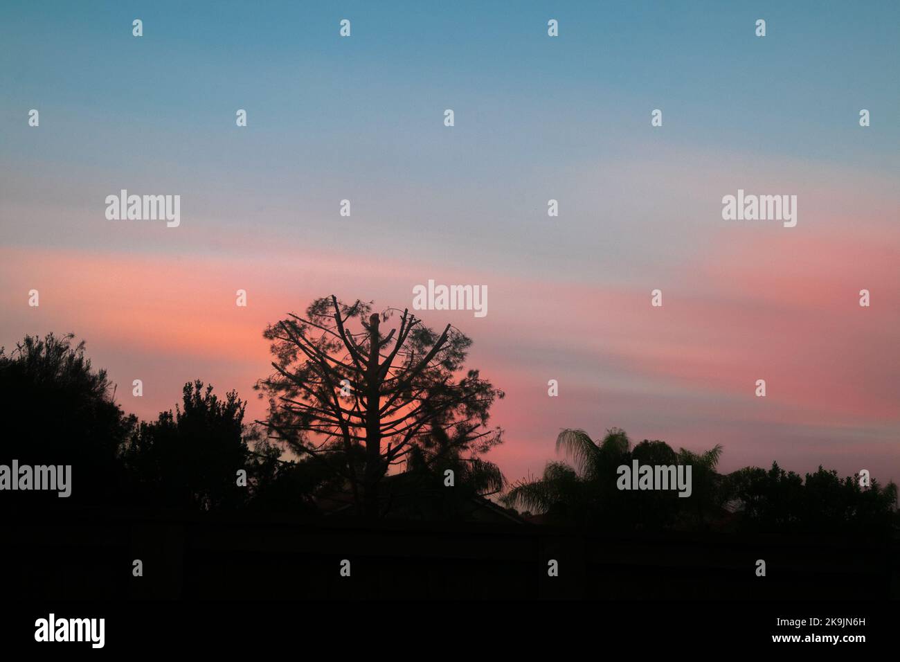 San Diego, California. 28th Ott 2022. The Sunset in San Diego, California on Friday, October 28, 2022 (Credit Image: © Rishi Deka/ZUMA Press Wire) Credit: ZUMA Press, Inc./Alamy Live News Foto Stock