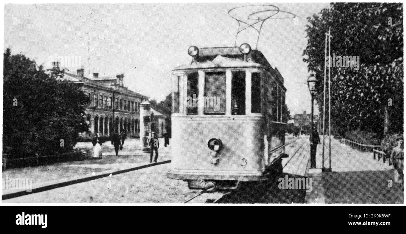 Tram di Karlskrona, tram KSS fuori dalla stazione ferroviaria di Karlskrona. Foto Stock