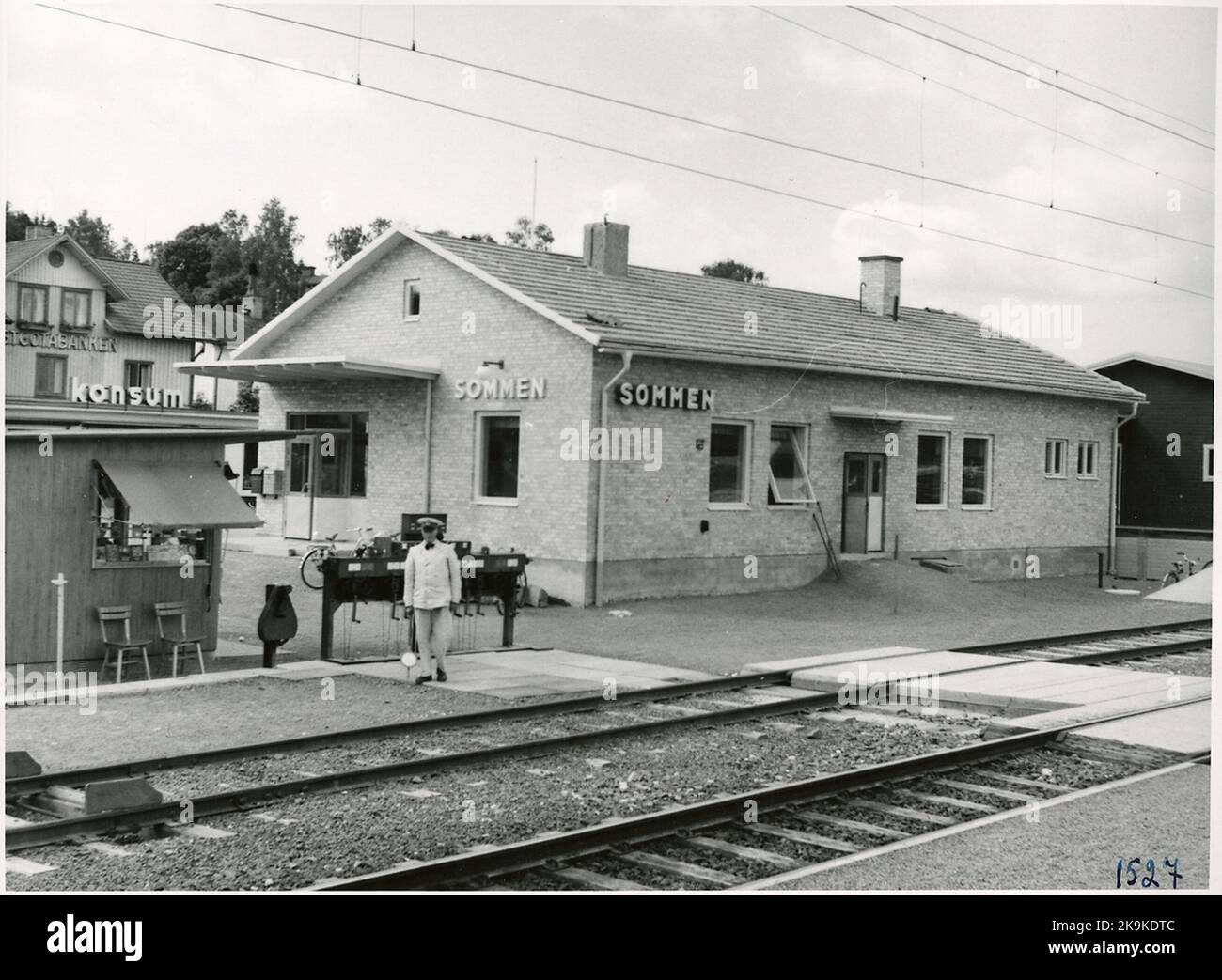 Stazione Sommen. Personale in uniforme estiva. Foto Stock