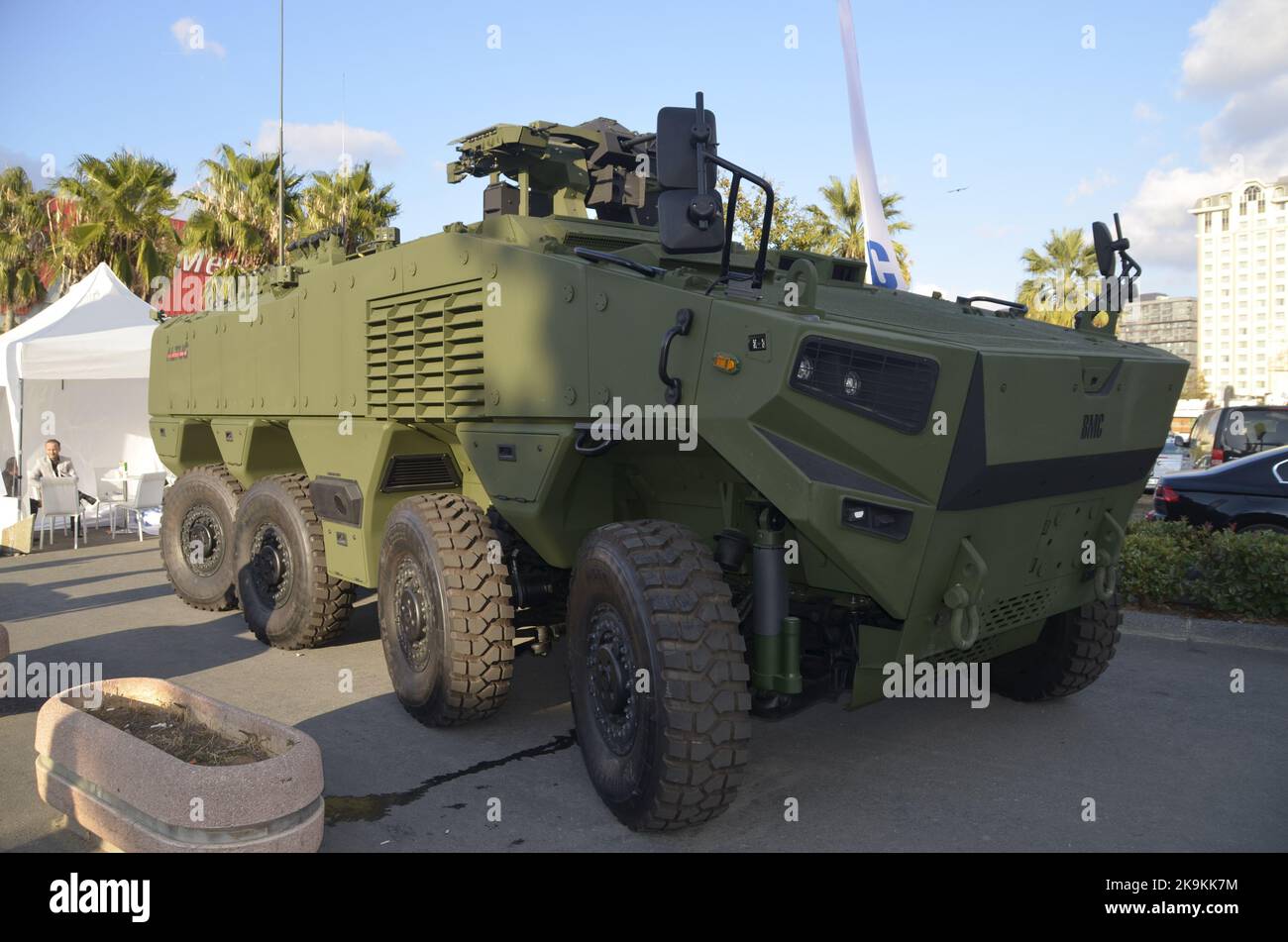 Istanbul Turchia. Ottobre 2022. BMC Altuğ Tactical Wheeled Armored Vehicle, Front Shot, Saha Expo Fair. Foto Stock
