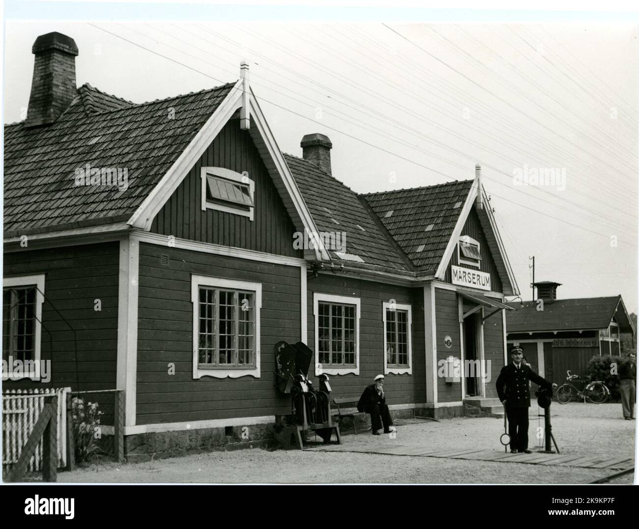 Area traffico costruita nel 1887. Stazione a un piano in legno, con due scuderie verso la pista. Foto Stock