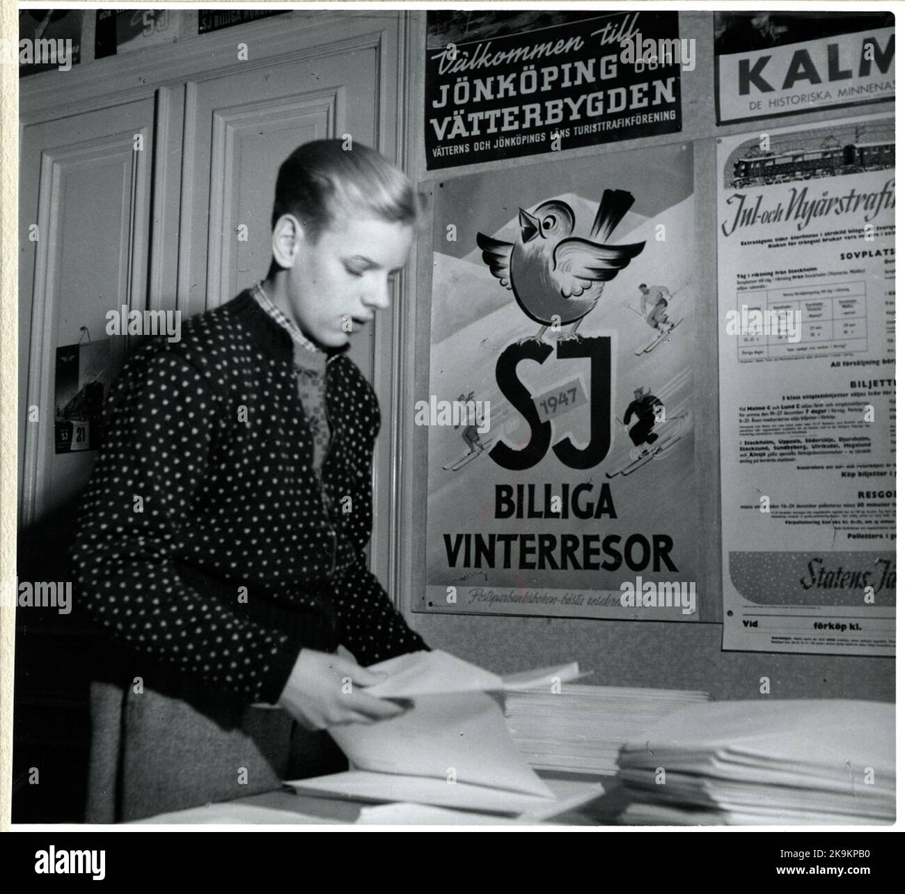 Il personale addetto alle conversazioni lavora con la posta. Foto Stock