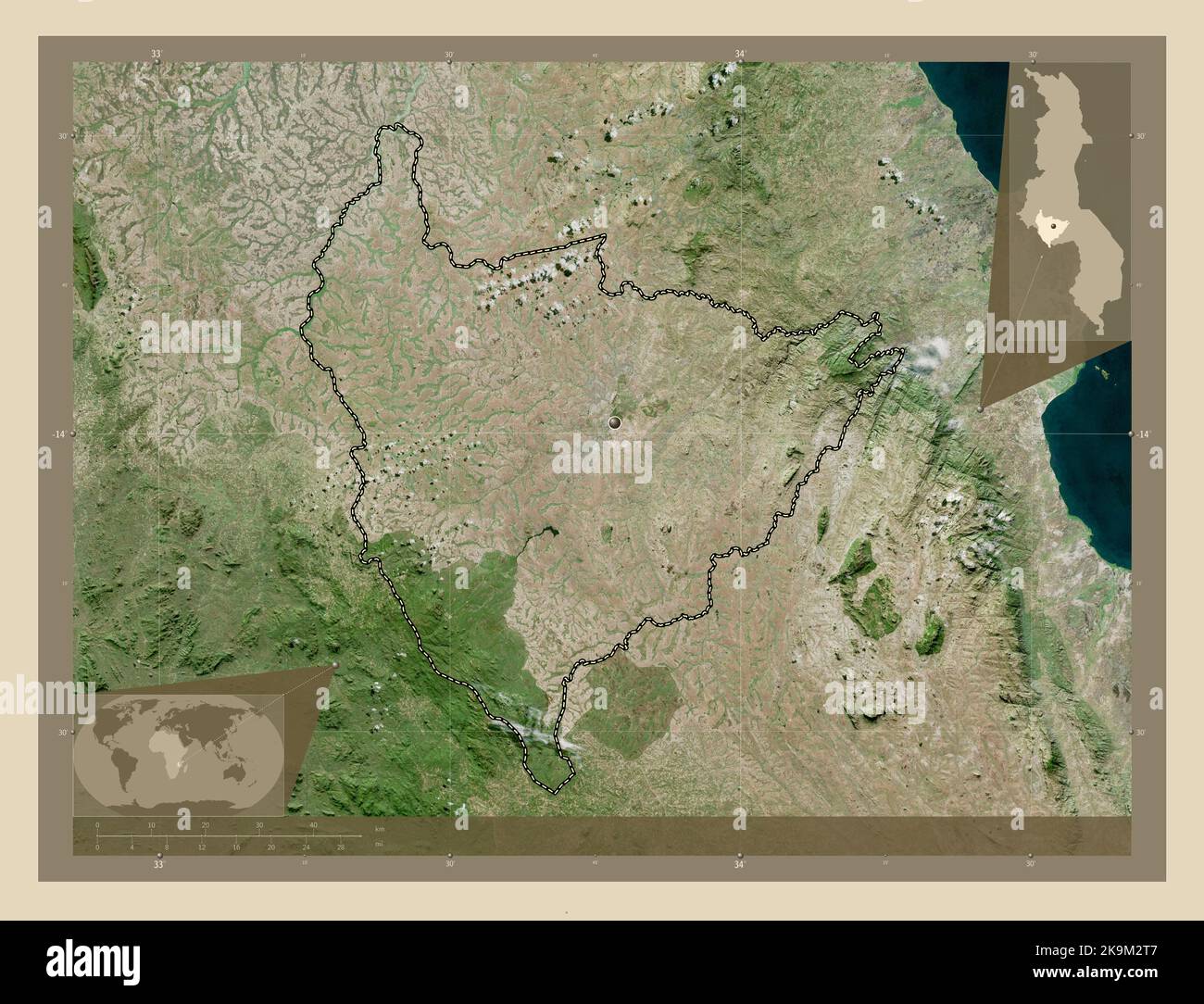 Lilongwe, distretto del Malawi. Mappa satellitare ad alta risoluzione. Mappe delle posizioni ausiliarie degli angoli Foto Stock