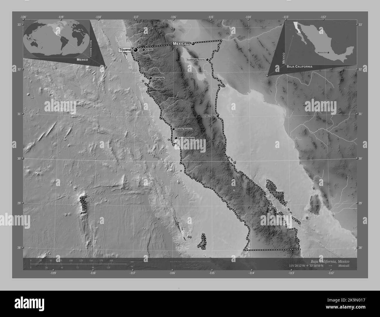 Baja California, stato del Messico. Mappa in scala di grigi con laghi e fiumi. Località e nomi delle principali città della regione. Ausiliario angolo l Foto Stock