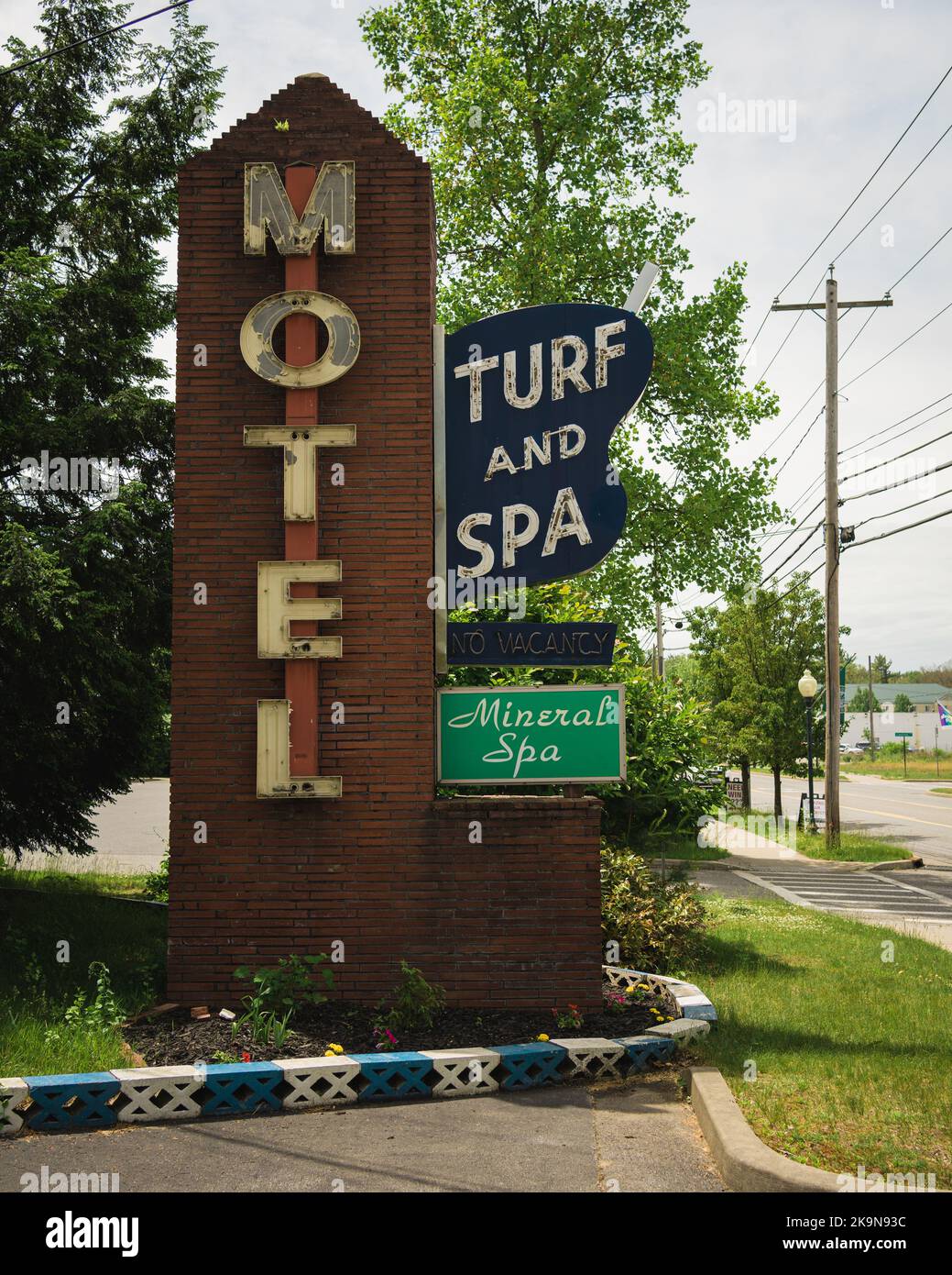 Cartello d'epoca Turf & Spa Motel, Saratoga Springs, New York Foto Stock