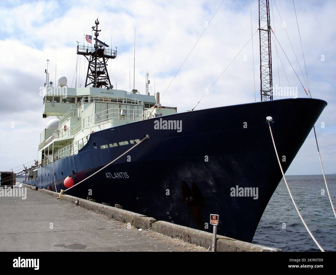 R/V Atlantis è una nave da ricerca oceanografica di classe Thomas G. Thompson, di proprietà della Marina degli Stati Uniti Foto Stock