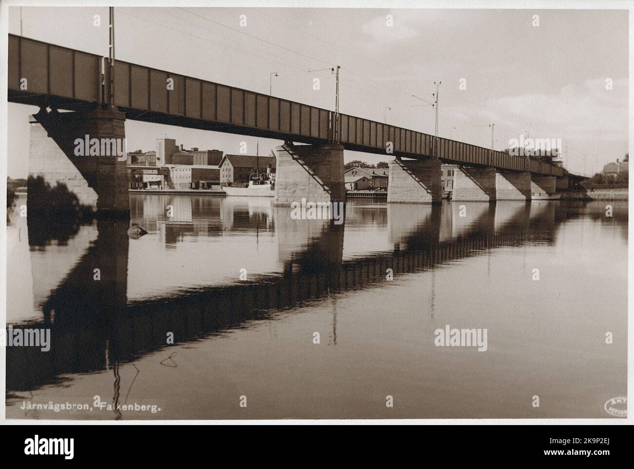 Il ponte ferroviario a Falkenberg. Anno di costruzione 1936. Foto Stock