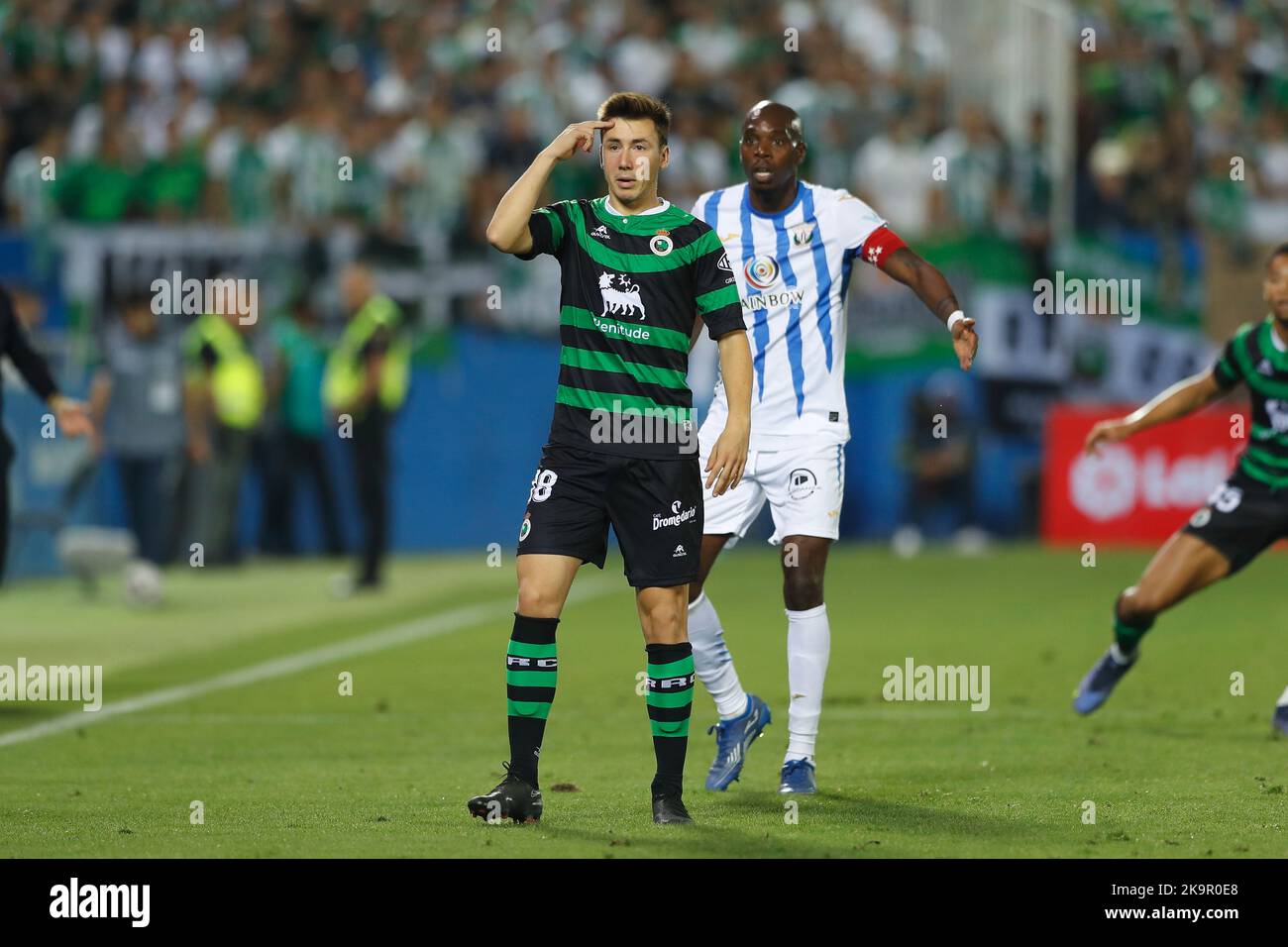 Leganes, Spagna. 29th Ott 2022. Saul Garcia (Racing) Football/Soccer : incontro spagnolo 'la Liga Smartbank' tra CD Leganes 0-0 Real Racing Club de Santander all'Estadio Municipal de Butarque a Leganes, Spagna . Credit: Mutsu Kawamori/AFLO/Alamy Live News Foto Stock