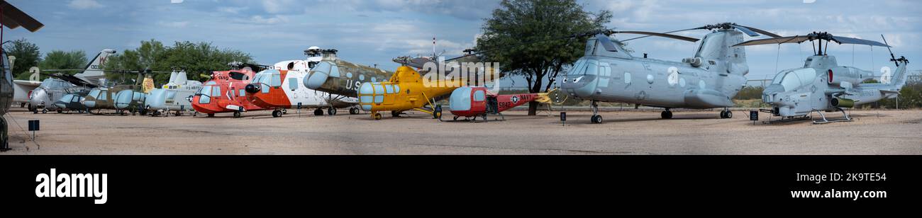 Una vista panoramica degli elicotteri nel Museo dell'aria e dello spazio di Pima Foto Stock