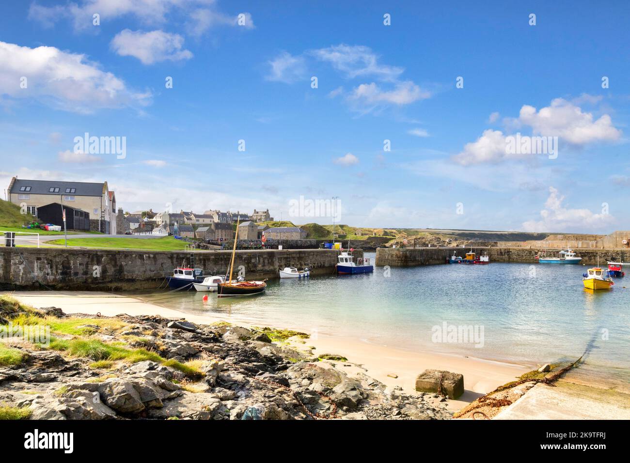 Portsoy, Aberdeenshire, Scozia - storico villaggio di pescatori e porto a Portsoy. Foto Stock
