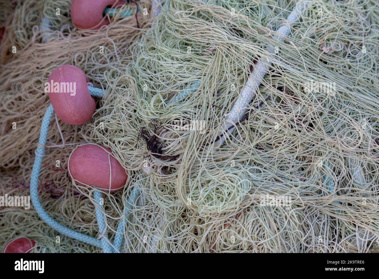 Reti da pesca, corde e galleggianti, Cipro Foto Stock