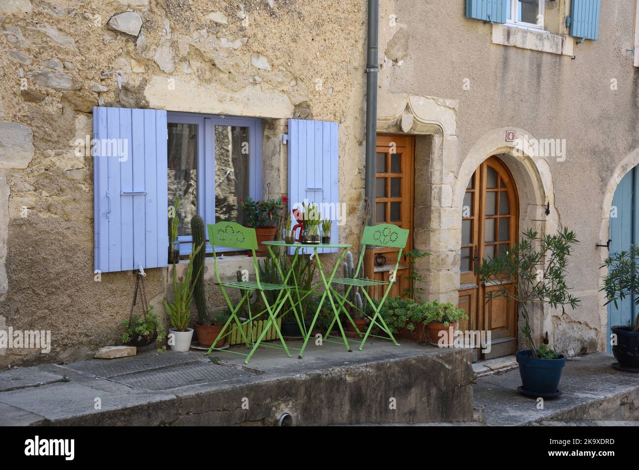 Vecchie Case o Case di Villaggio nella Città Vecchia o nel quartiere storico Marsanne Drome Provenza Francia Foto Stock