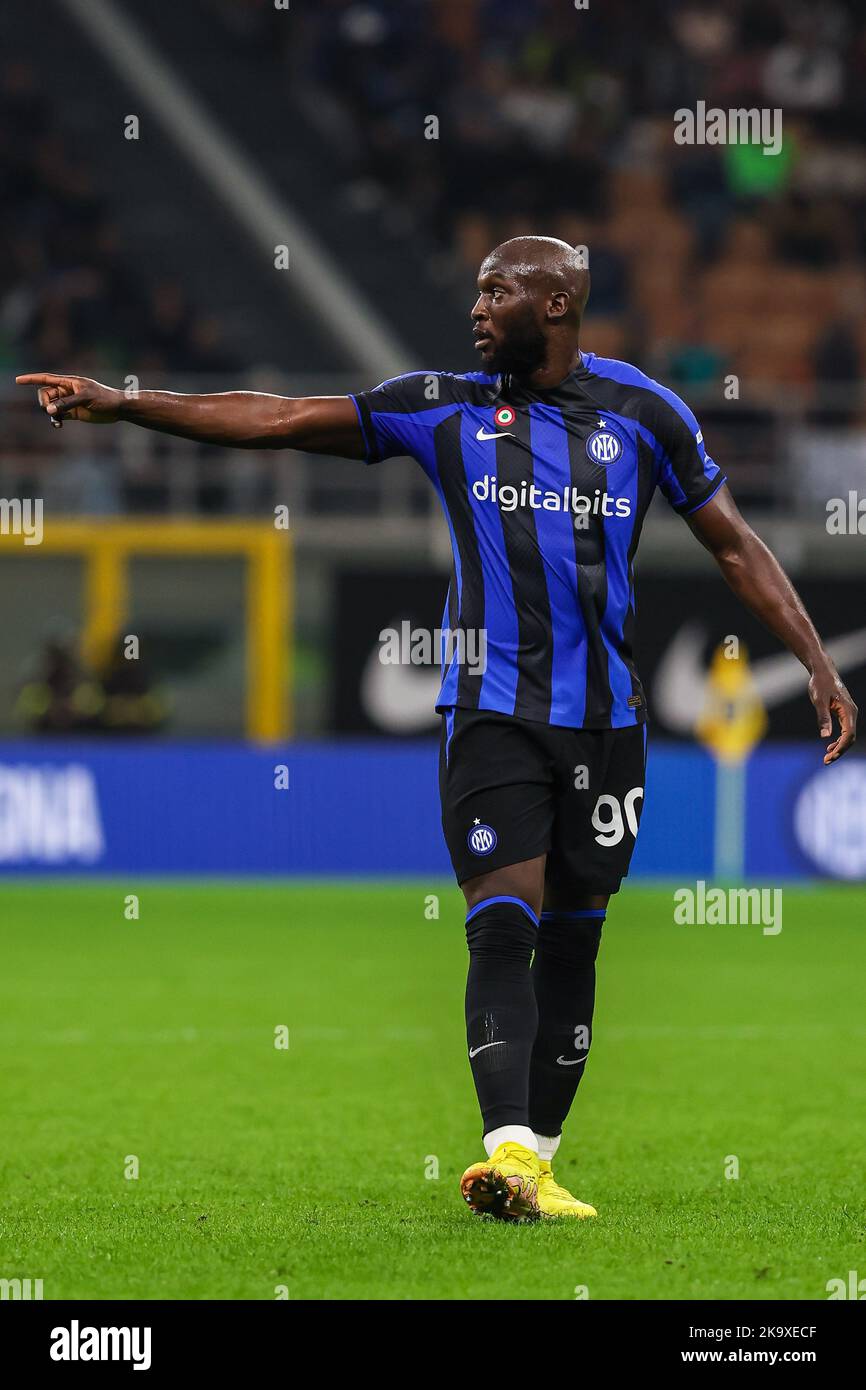 Romelu Lukaku del FC Internazionale si accosta durante la Serie Una partita di calcio del 2022/23 tra FC Internazionale e UC Sampdoria allo Stadio Giuseppe Meazza. Punteggio finale; Inter 3:0 Sampdoria. (Foto di Fabrizio Carabelli / SOPA Images/Sipa USA) Foto Stock