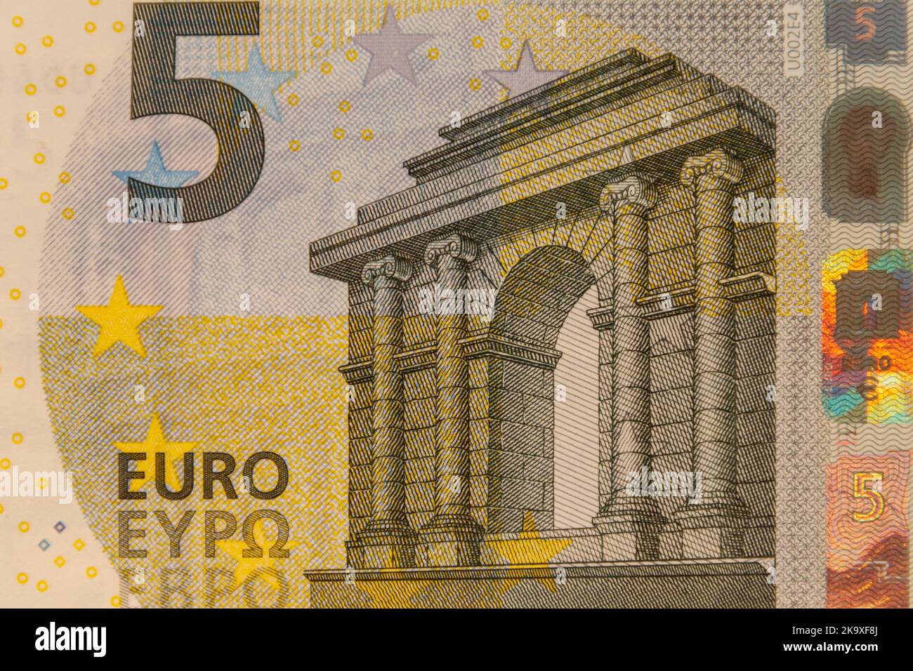 Macro shot di cinque banconote in euro Foto Stock