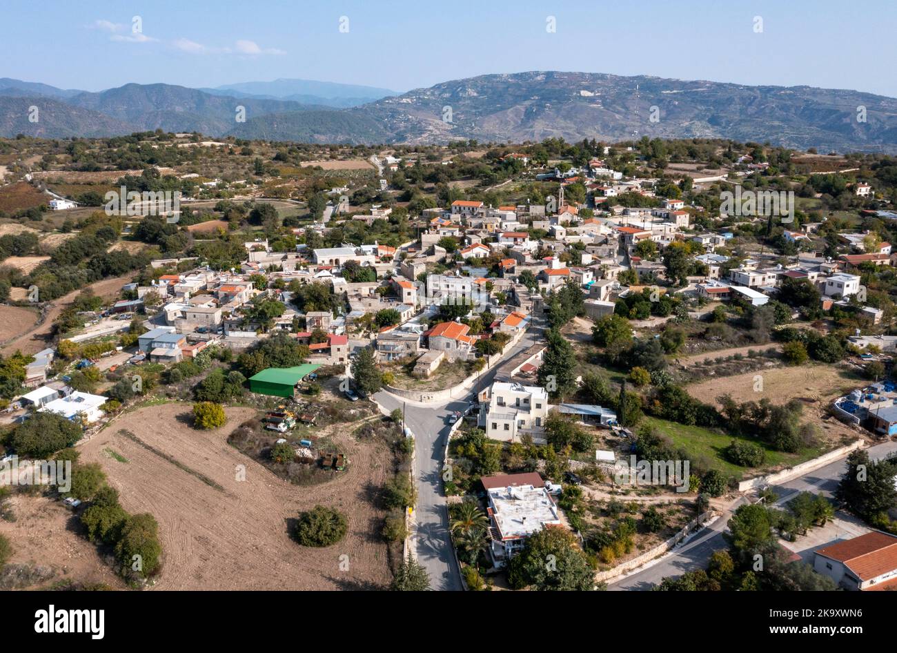 Veduta aerea del villaggio di Fyti, distretto di Paphos, Cipro. Foto Stock