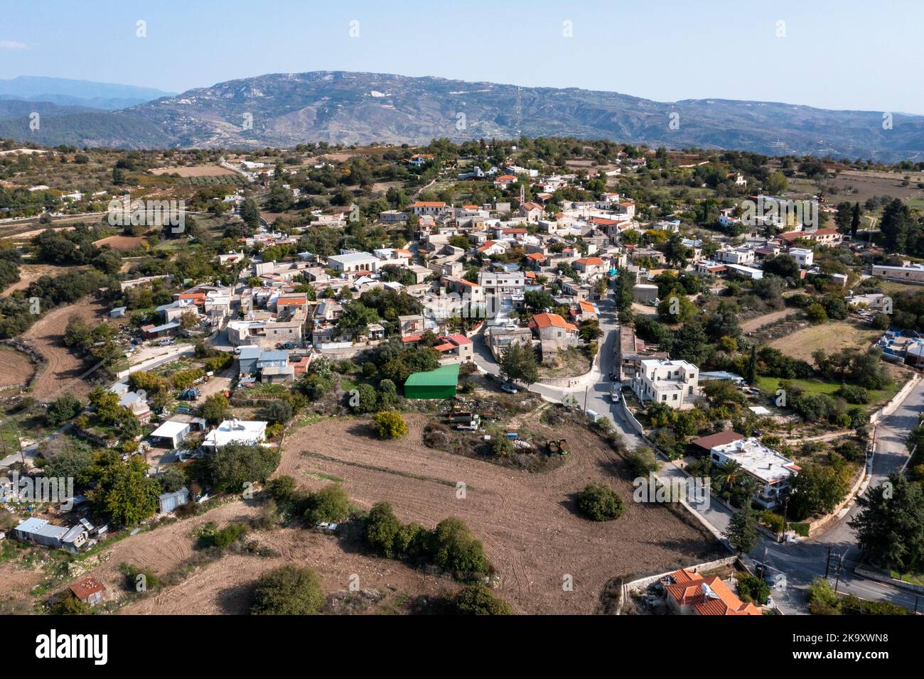 Veduta aerea del villaggio di Fyti, distretto di Paphos, Cipro. Foto Stock