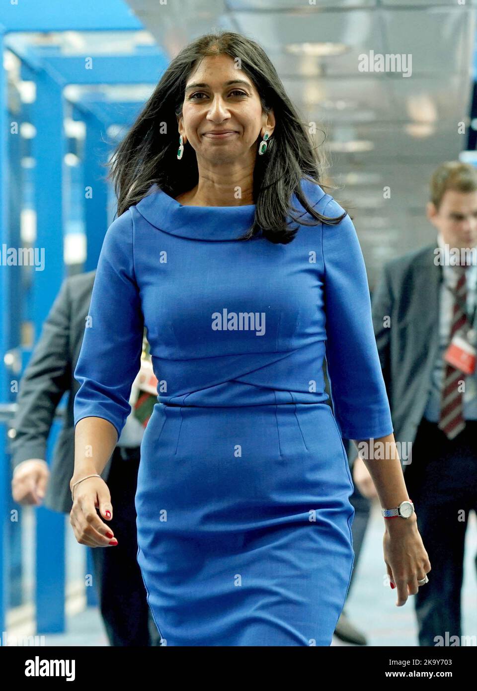 Foto del file datata 04/10/22 della segretaria di casa Suella Braverman che ha detto che sta "cercando aggiornamenti regolari" dopo un incidente di 'disservizio' a dover, quando dispositivi infiammabili sono stati gettati in un centro migrante. Il Segretario di Stato ha twittato: "C'è stato un incidente doloroso a dover oggi. "Ricevo aggiornamenti regolari sulla situazione. "I miei pensieri sono con le persone colpite, l'instancabile personale degli uffici domestici e la polizia che risponde. "Ora dobbiamo sostenere questi funzionari mentre svolgono le loro indagini”. Data di emissione: Domenica 30 ottobre 2022. Foto Stock