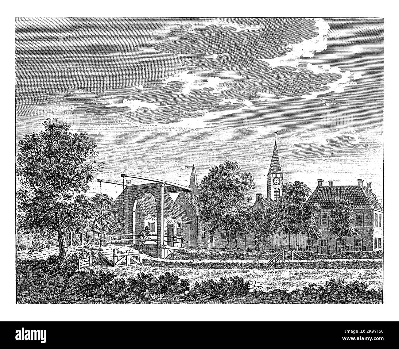 Il villaggio di Abcoude. In primo piano un ponte su un fiume. La torre della chiesa sullo sfondo. La stampa fa parte di una serie di villaggi olandesi Foto Stock