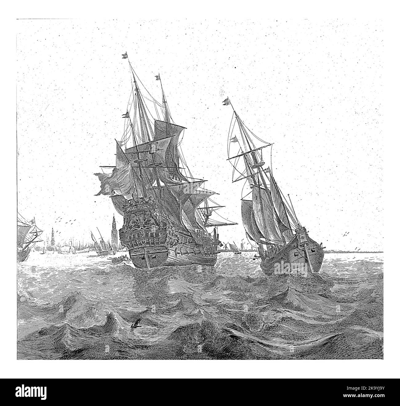 Nave da guerra olandese di terza classe, vista sullo specchio di poppa, al largo dei porti di Amsterdam. Un'altra nave vista sullo specchio di poppa a destra. Foto Stock