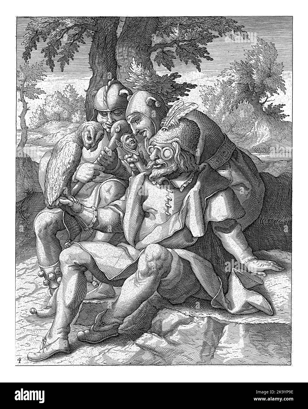 Un uomo si siede a terra e guarda attraverso i suoi occhiali il gufo sulla sua mano (e pensa di vedere un falco). Dietro di lui due jester, ciascuno tenendo un ma Foto Stock Un uomo si siede a terra e guarda attraverso i suoi occhiali il gufo sulla sua mano (e pensa di vedere un falco). Dietro di lui due jester, ciascuno tenendo un ma Foto Stock