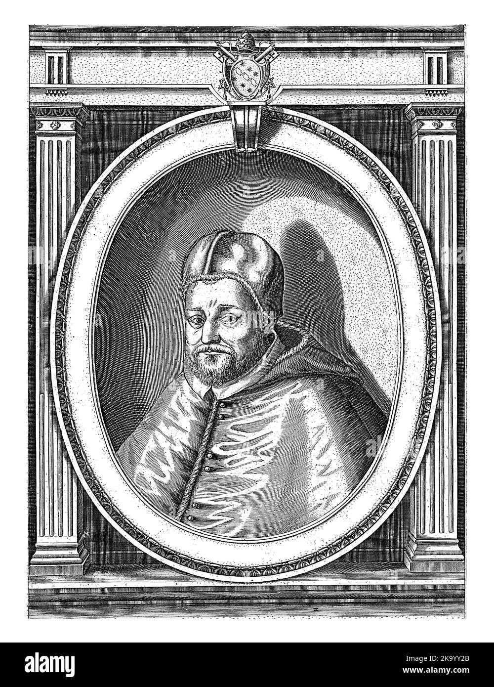 Ritratto di Papa Clemente VIII vestito con gli abiti papali, con un camauro sulla testa. Busto a sinistra in una cornice ovale con scritta sul bordo. Foto Stock