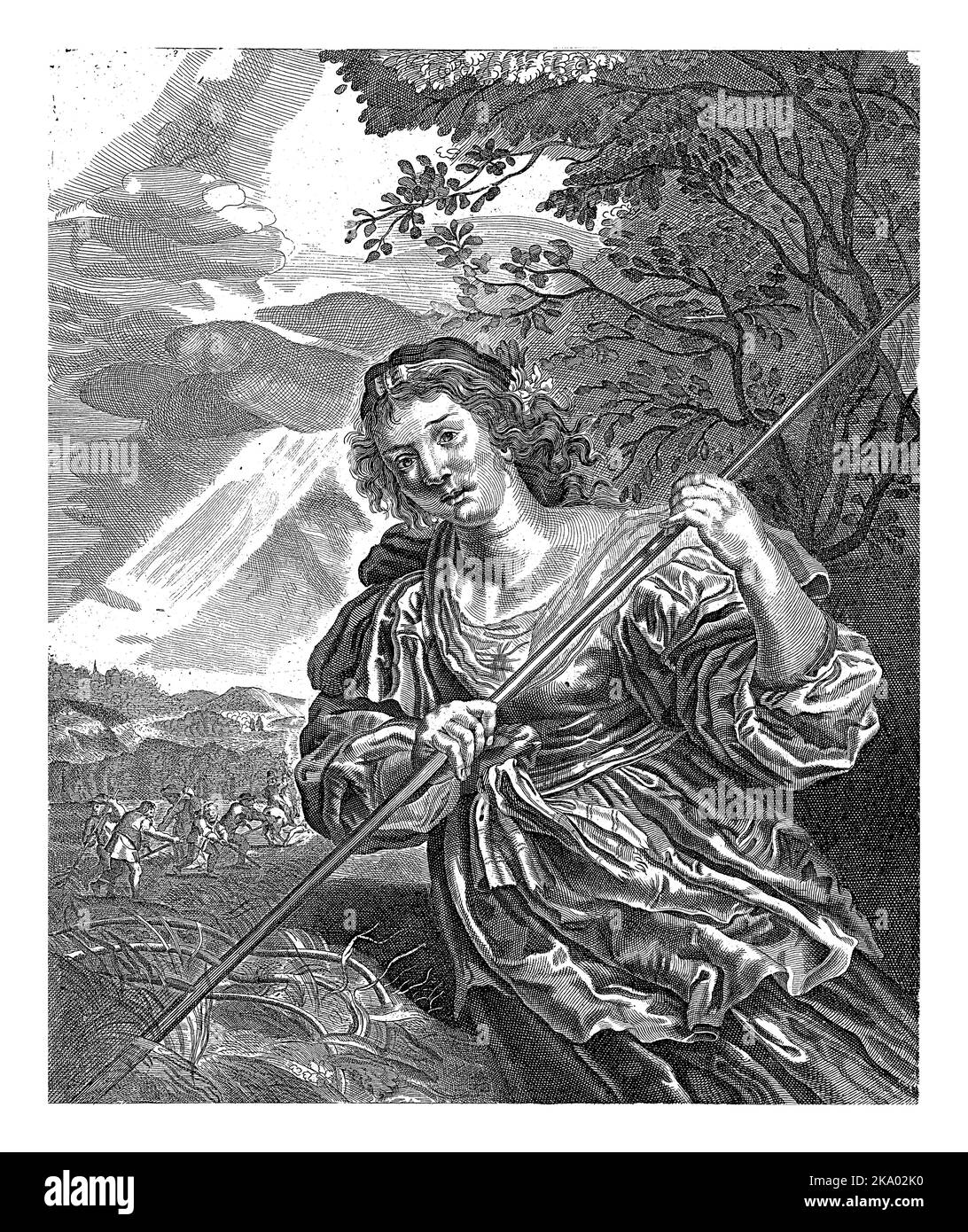 Il mese di luglio: Una donna che raccoglie e, in background, un gruppo di agricoltori. Foto Stock