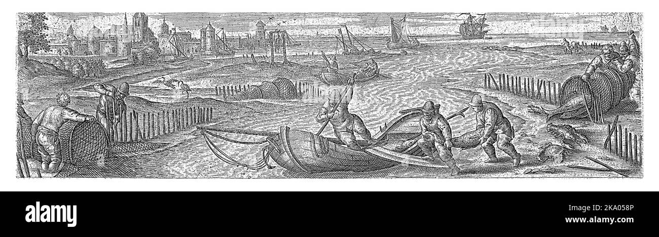I pescatori svuotano le trappole e raccolgono il pesce catturato in una barca. La stampa ha una didascalia in latino ed è parte di una serie di 54 stampe. Foto Stock