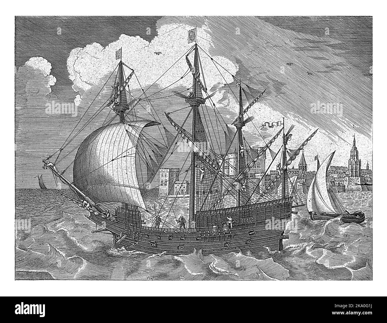 Una nave a quattro alberi naviga fuori dal porto verso il mare aperto. Un vaso più piccolo sulla destra. Sullo sfondo una fortezza alla testa del porto. Foto Stock