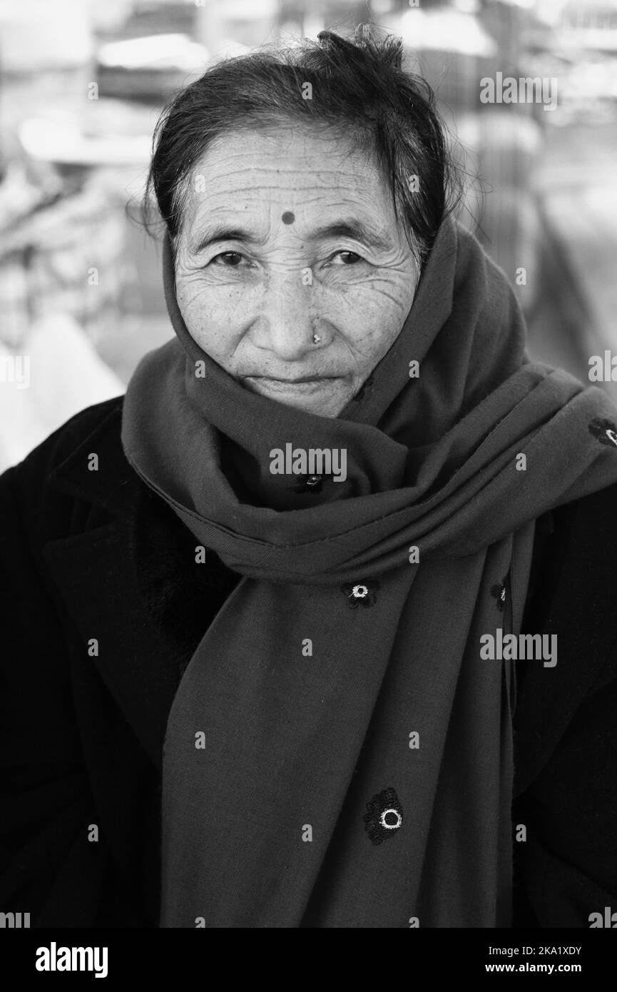 Gyanraj Rai ha proseguito lo sciopero della fame il 7th 2013 novembre per protestare contro il trattamento di Gurkhas da parte del governo britannico, Whitehall London. Foto Stock