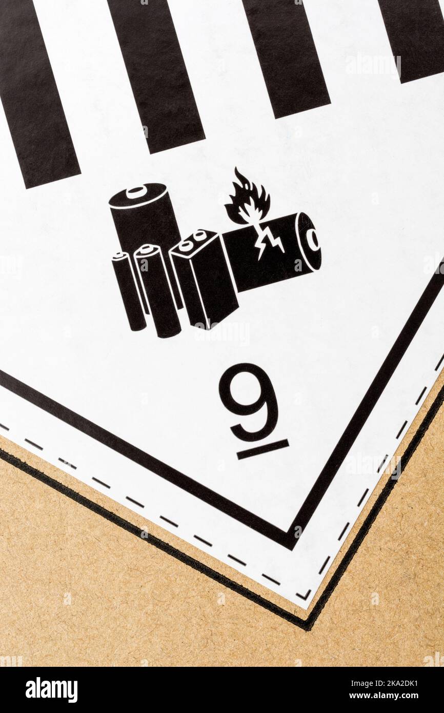 Etichetta di pericolo batteria al litio classe 9 immagini e fotografie