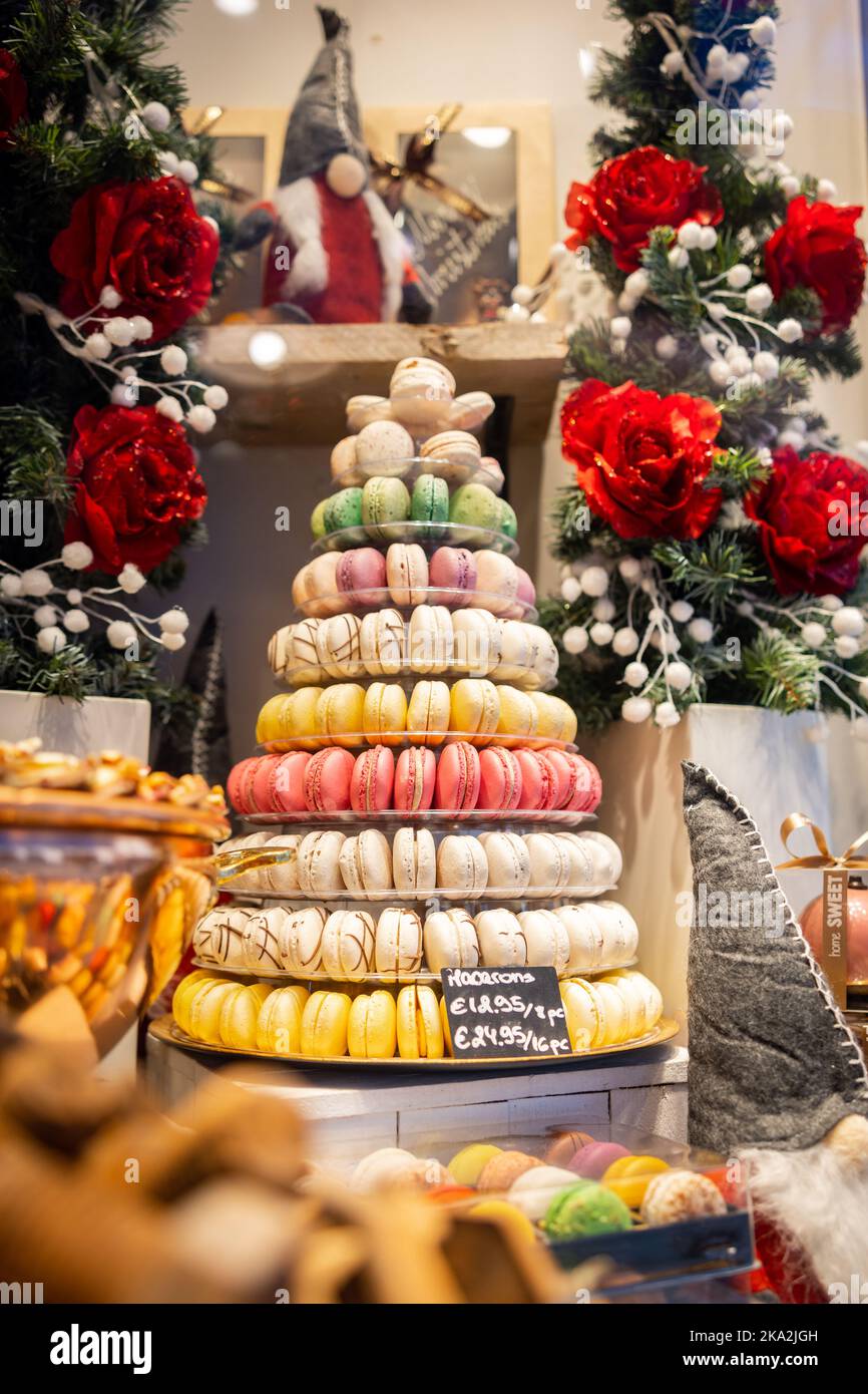 Mucchio di macaron multicolore Foto Stock
