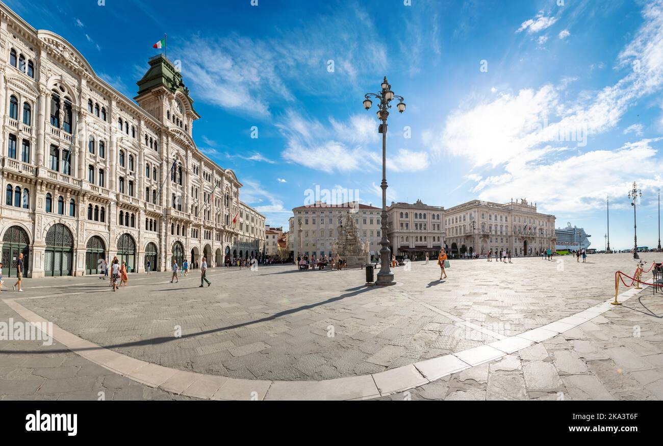 Piazza dell'unità d'Italia a Trieste Foto Stock