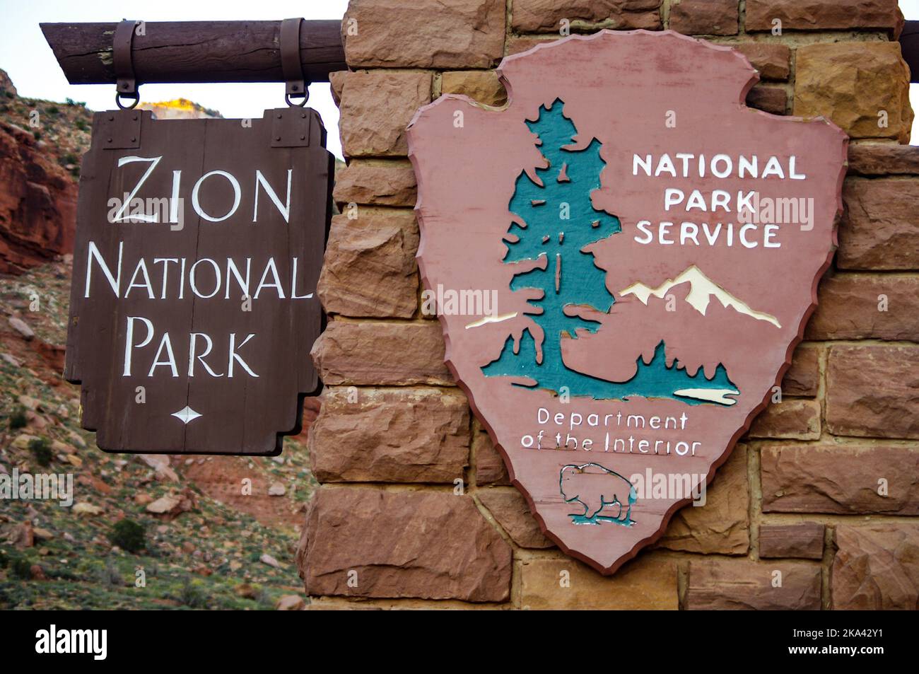 Cartello d'ingresso allo Zion National Park, Utah Foto Stock