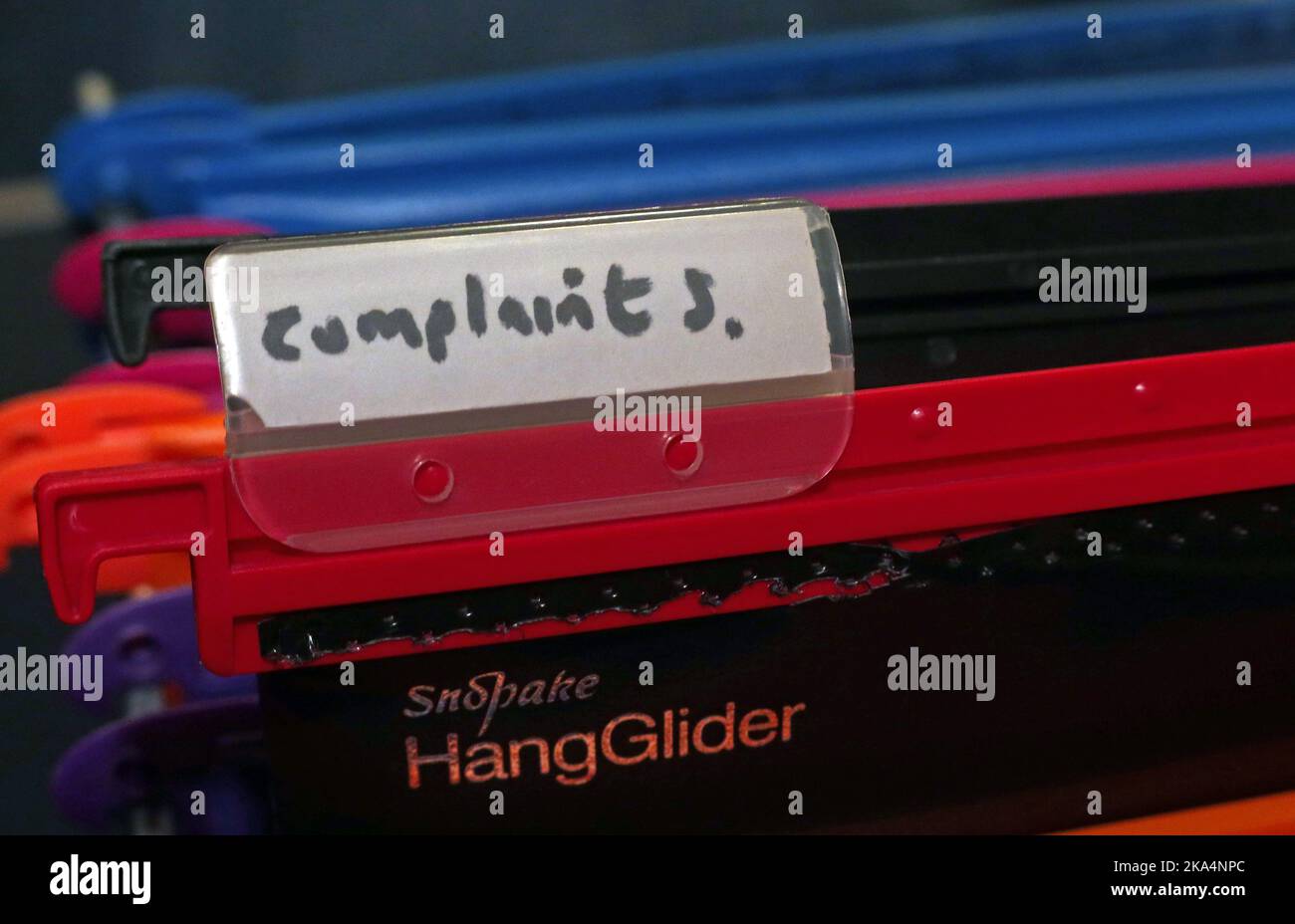 File reclami ufficio, errori del servizio clienti, in un archivio Foto Stock