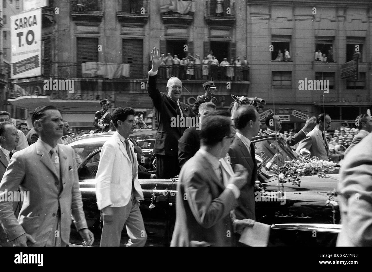 Dwight Eisenhower, presidente repubblicano degli Stati Uniti (1953-1961), visita Buenos Aires durante l amministrazione di Arturo Frondizi, 1960 Foto Stock