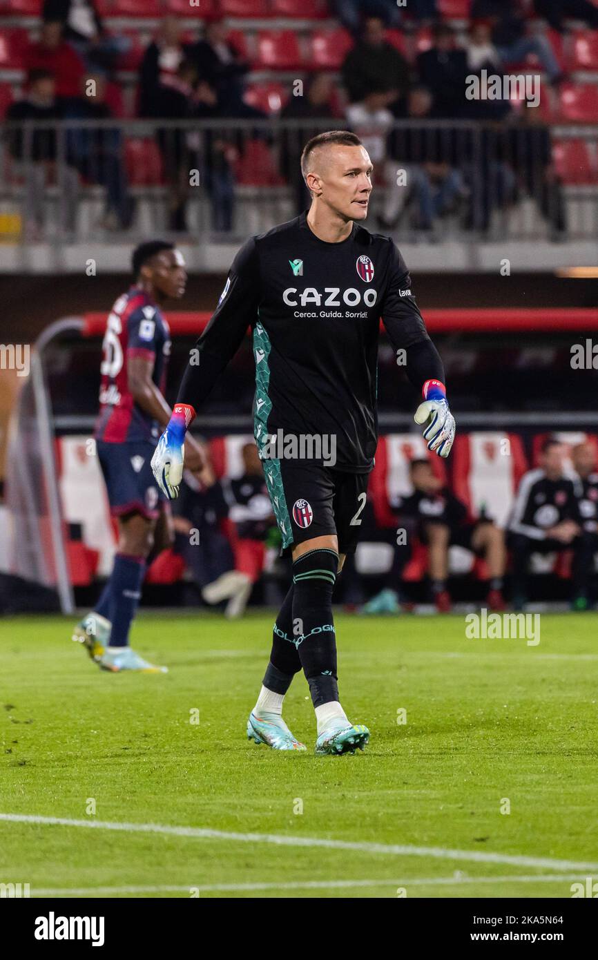 Monza, Italia. 31st Ott 2022. ?Ukasz Skorupski di Bologna FC visto durante la Serie Un incontro di calcio tra AC Monza e Bologna FC allo Stadio Brianteo.(punteggio finale; AC Monza 1:2 Bologna FC) Credit: SOPA Images Limited/Alamy Live News Foto Stock