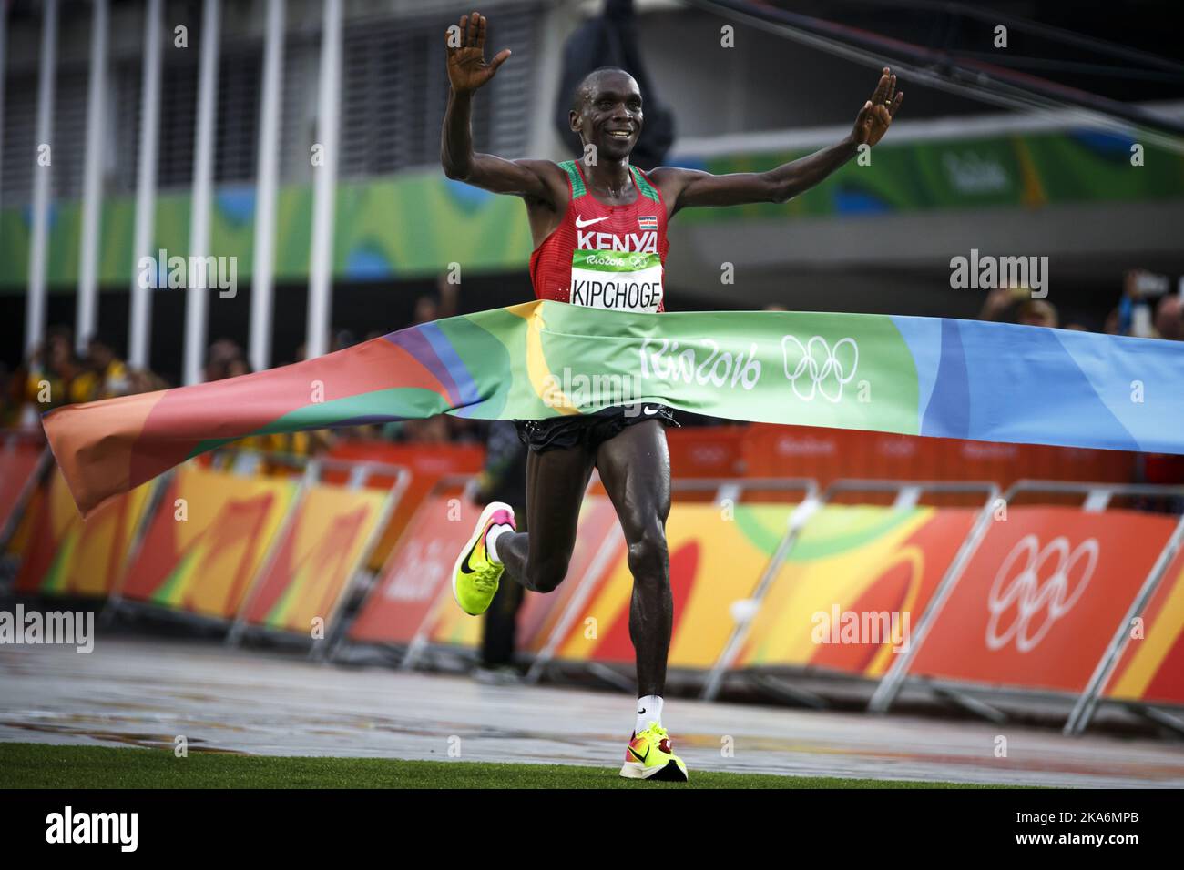 RIO DE JANEIRO, BRASILE 20160821. Olimpiadi estive a Rio nel 2016. Il maratoneta Eliud Kipchoge del Kenya ha vinto la maratona olimpica con il tempo 02.08.44 alla Sambdromo Arena di Rio de Janeiro domenica. Foto: Heiko Junge / NTB scanpix Foto Stock