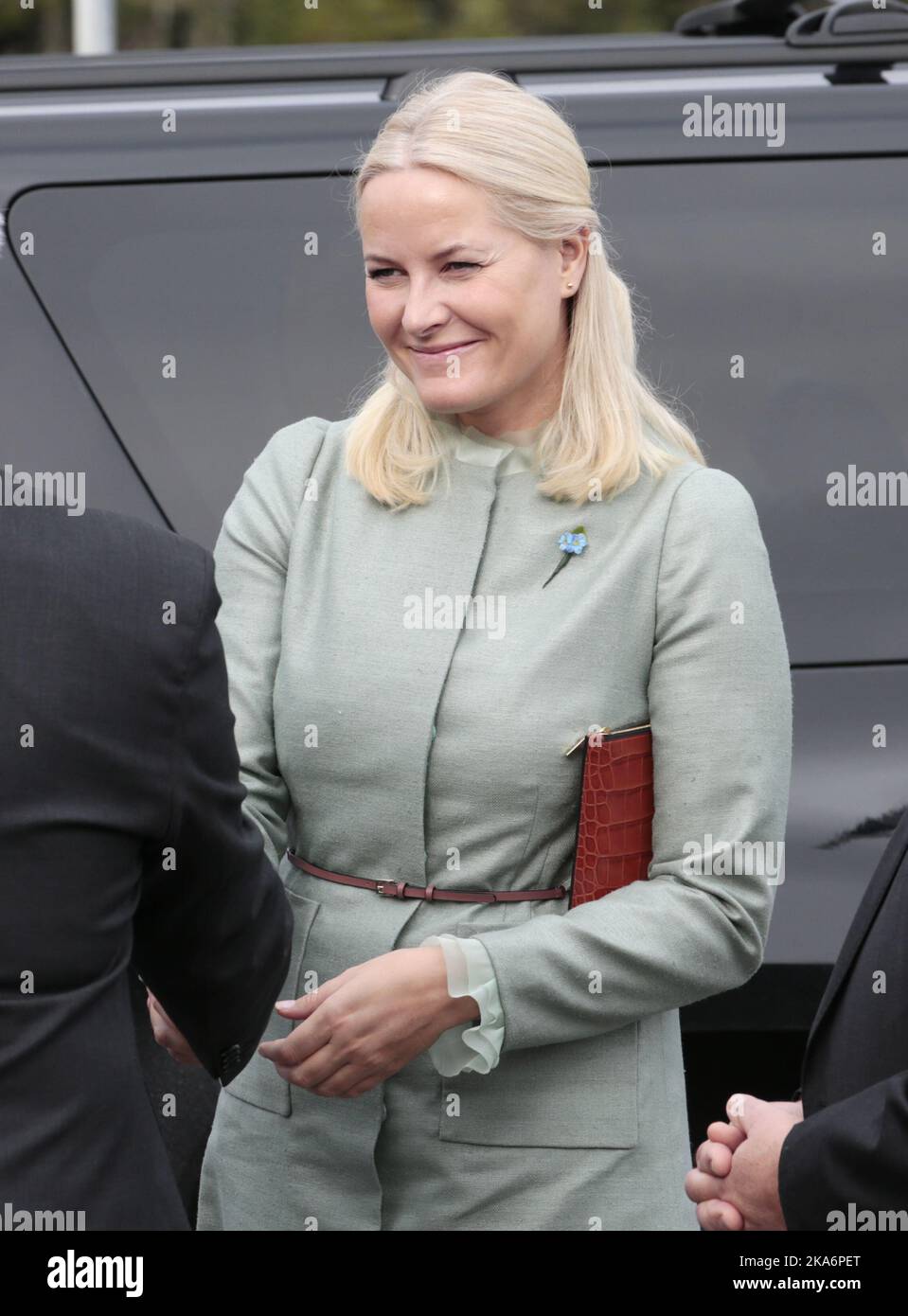 San Giovanni, CANADA 20161110. Crown Princess Matte-Marit durante la sua visita al Marine Institute di St.Johns, Canada, giovedì. La coppia del principe ereditario è in visita ufficiale in Canada. La Principessa della Corona indossa un cappotto verde. Foto: Lise Aaserud / NTB scanpix Foto Stock