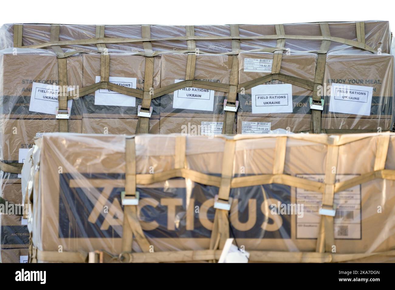 Oslo 20220303. Le razioni sul campo e altre attrezzature militari vengono inviate in Ucraina. Foto: Torstein boe / NTB Foto Stock