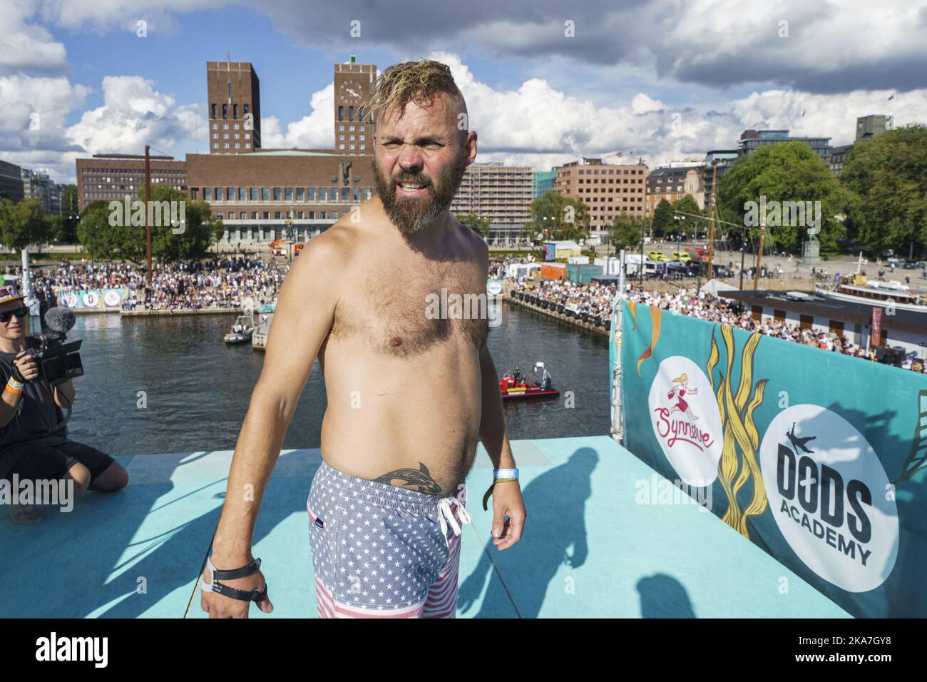 Oslo 20220827. Simen 'Simenfish' Mathisen prima del suo primo salto nel Campionato del mondo di DÃ¸ds 2022 a RÃ ywudhuskaia a Oslo. Foto: Heiko Junge / NTB Foto Stock