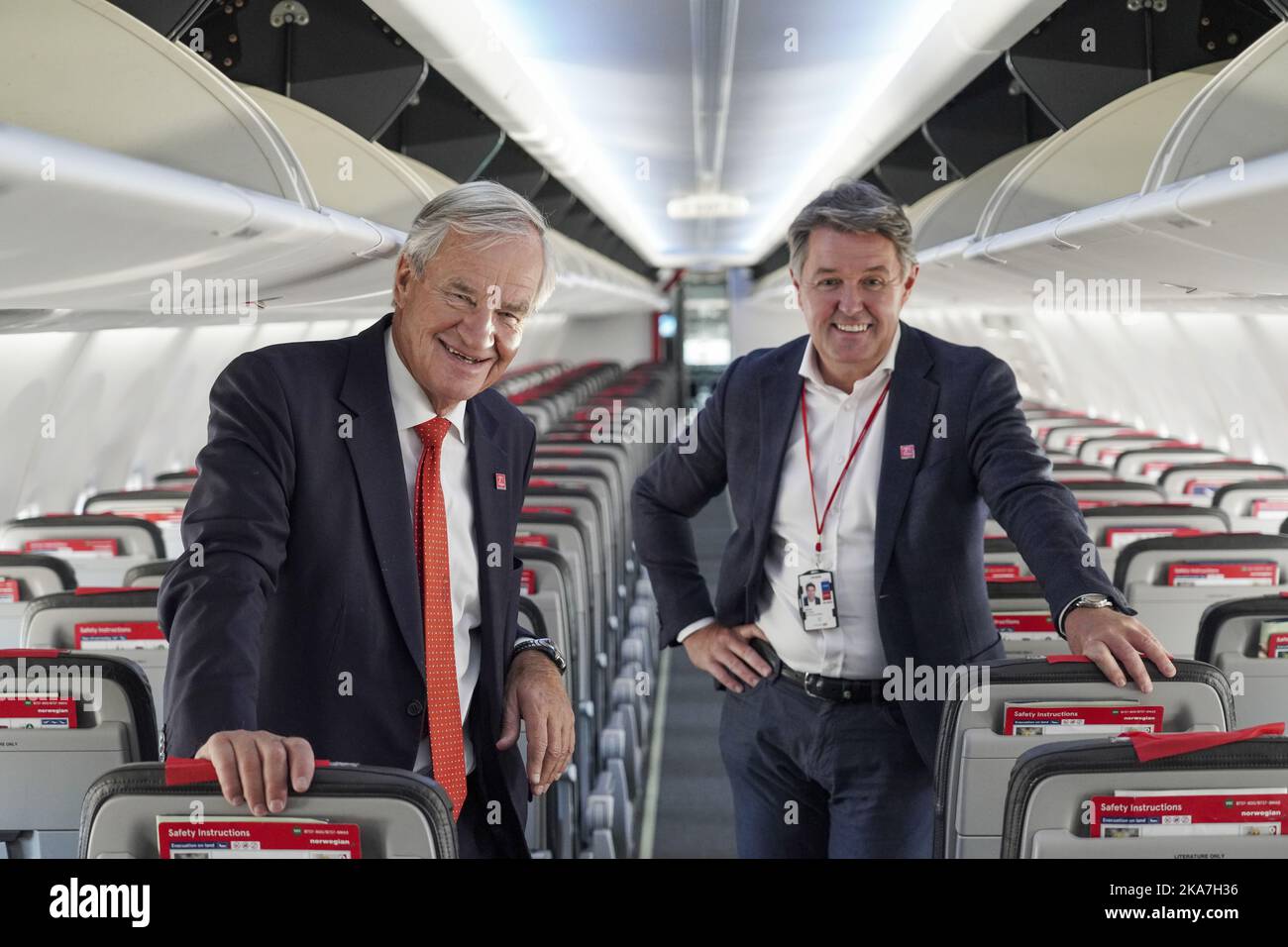 Oslo 20220901. Fondatore, Bjoern Kjos e CEO Geir Karlsen durante il 20th° anniversario della compagnia aerea norvegese. Giovedì si tiene una commemorazione all'aeroporto Gardermoen di Oslo. Foto: OLE Berg-Rusten / NTB Foto Stock