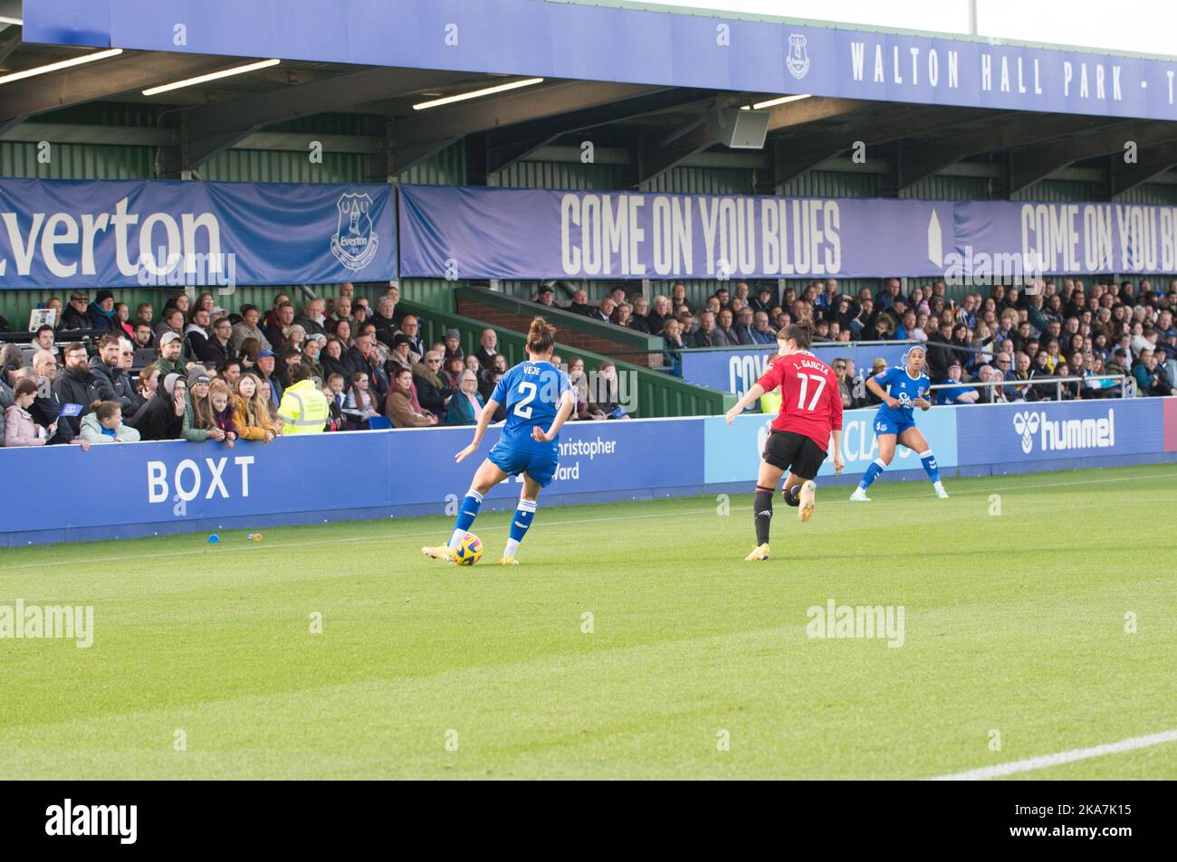 Liverpool, Regno Unito, 31/10/2022, Everton V Manchester United Barclays fa Super League femminile. Al parco di Walton il terreno di casa di Everton. La partita di oggi è stata disputata a sostegno dei lacci Rainbows, un progetto gestito da Stonewall per sostenere i LGBT e LGBT nello sport. (Terry Scott/SPP) Credit: SPP Sport Press Photo. /Alamy Live News Foto Stock