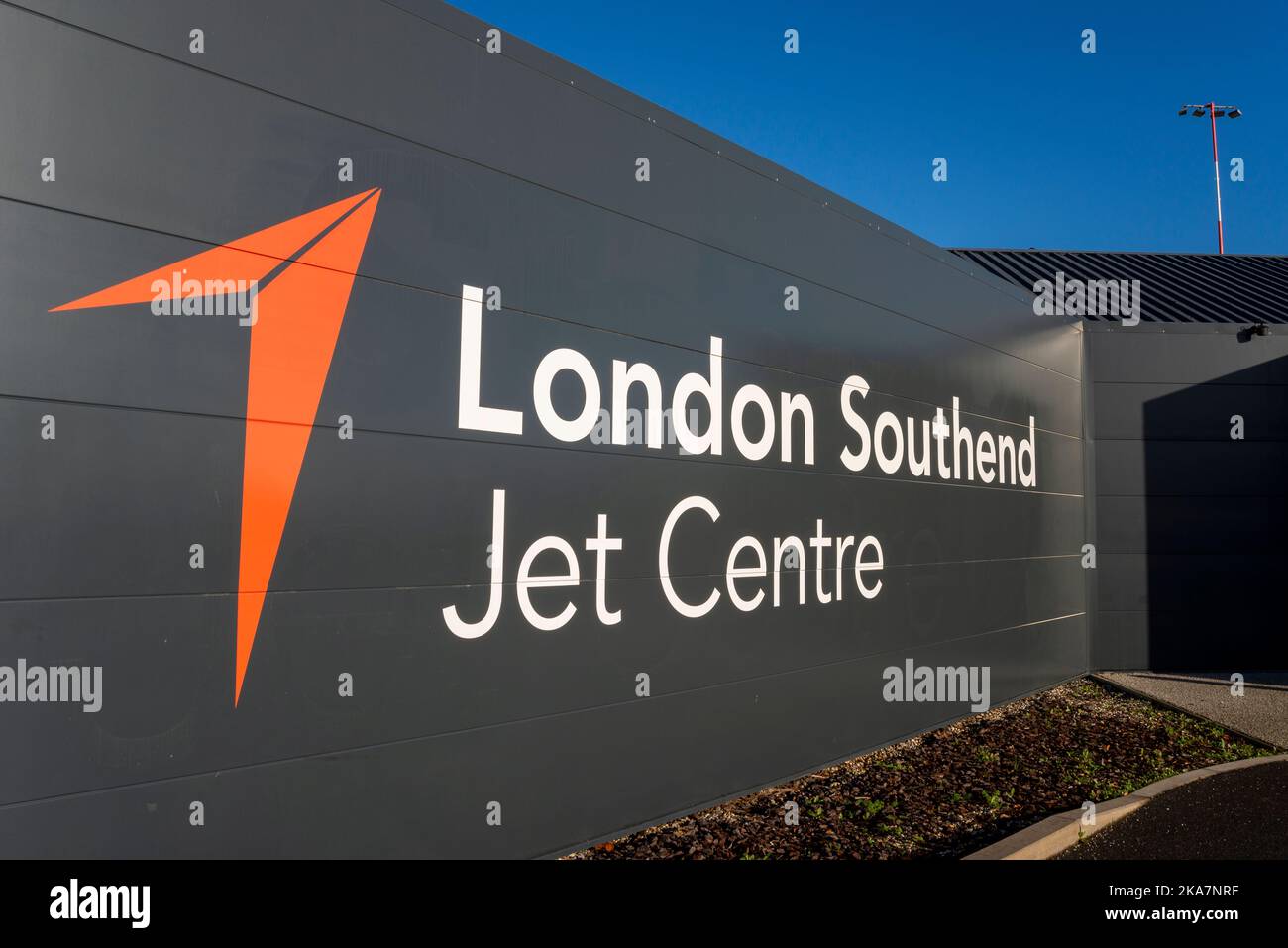 Jet Centre presso l'aeroporto Southend di Londra, Southend on Sea, Essex, Regno Unito. Servizi e strutture FBO (Fixed Based Operator) per viaggi d'affari privati Foto Stock